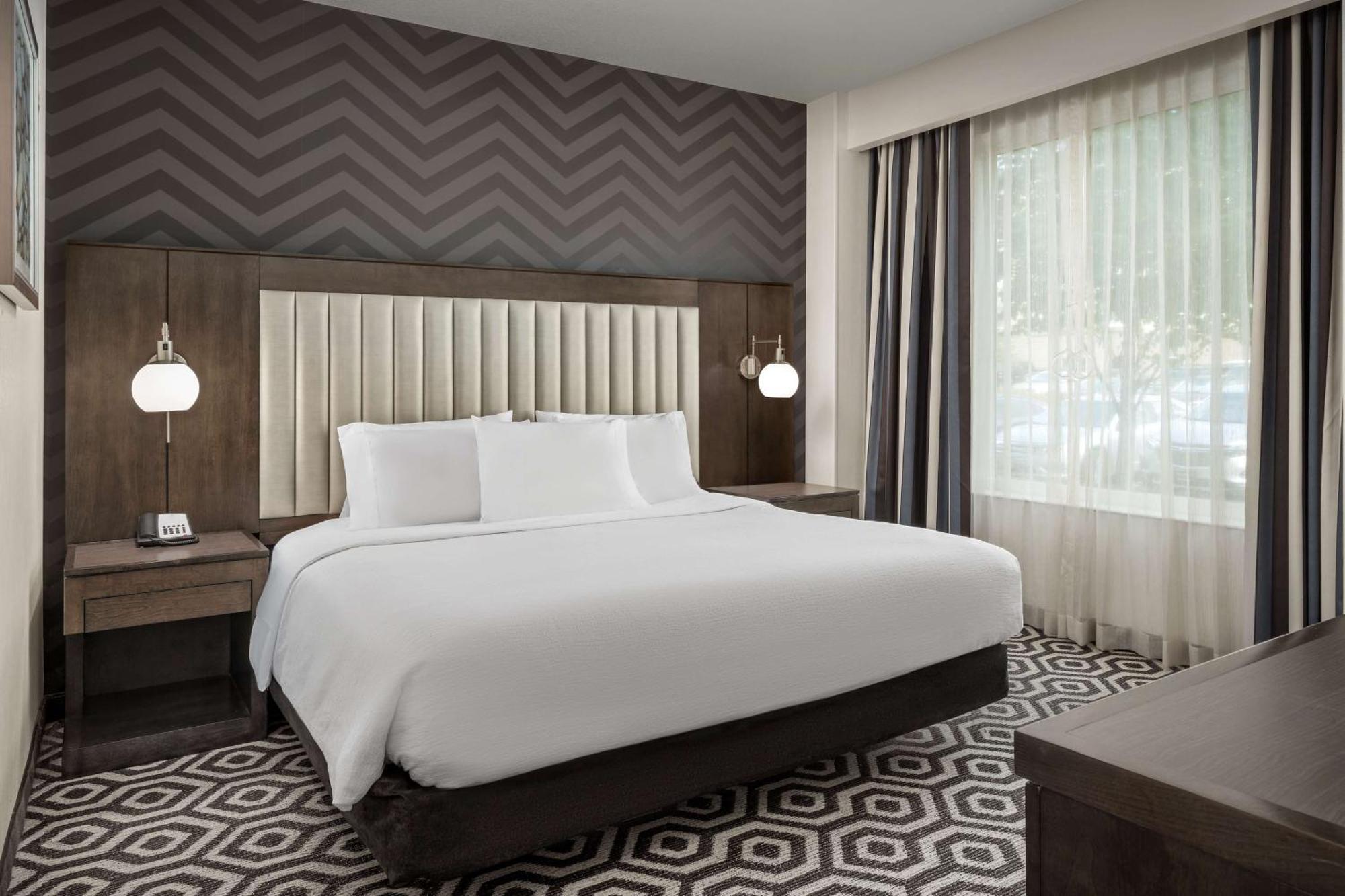 Embassy Suites Portland/Гіллсборо Екстер'єр фото